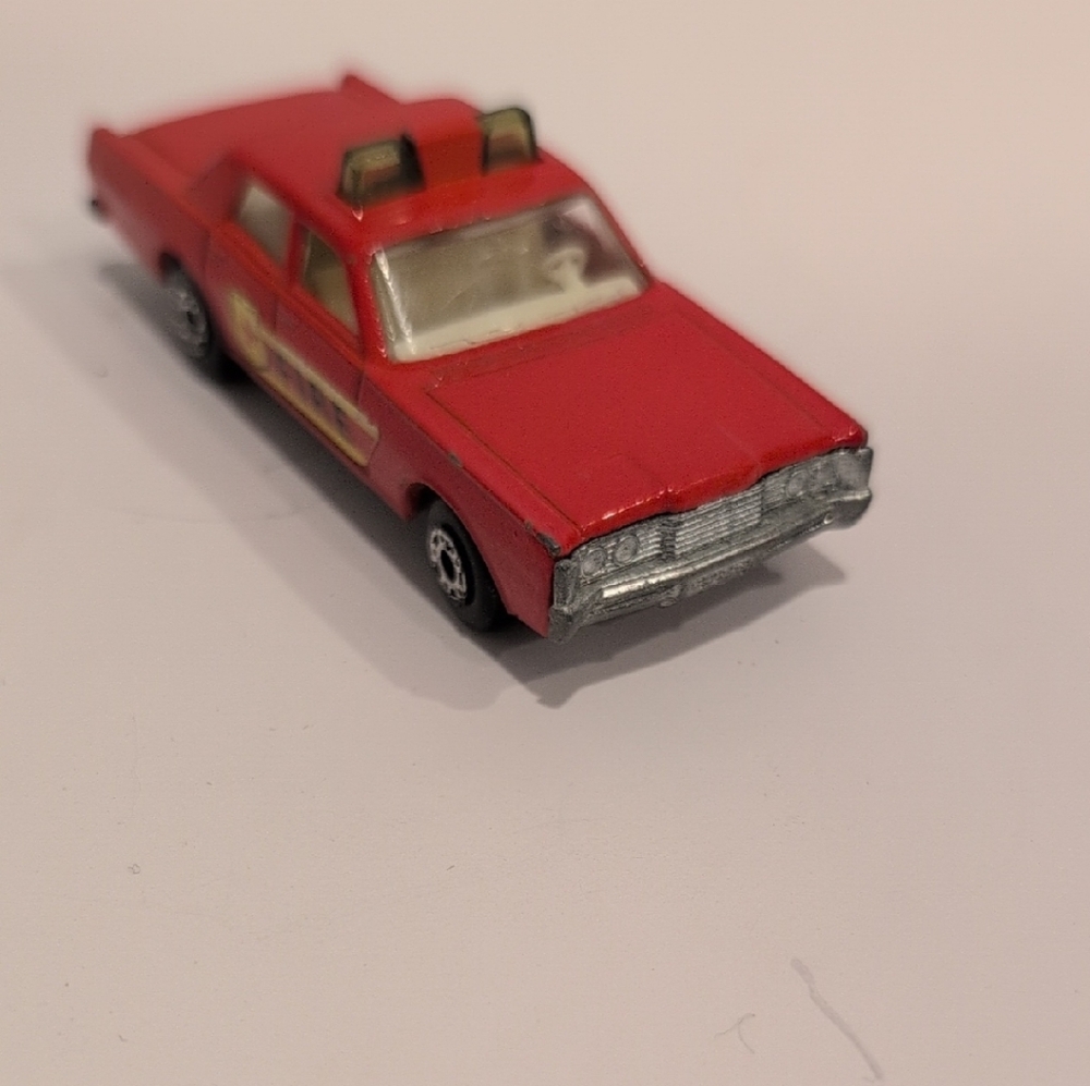 Clean Vintage Matchbox 59d Mercury fire Chief